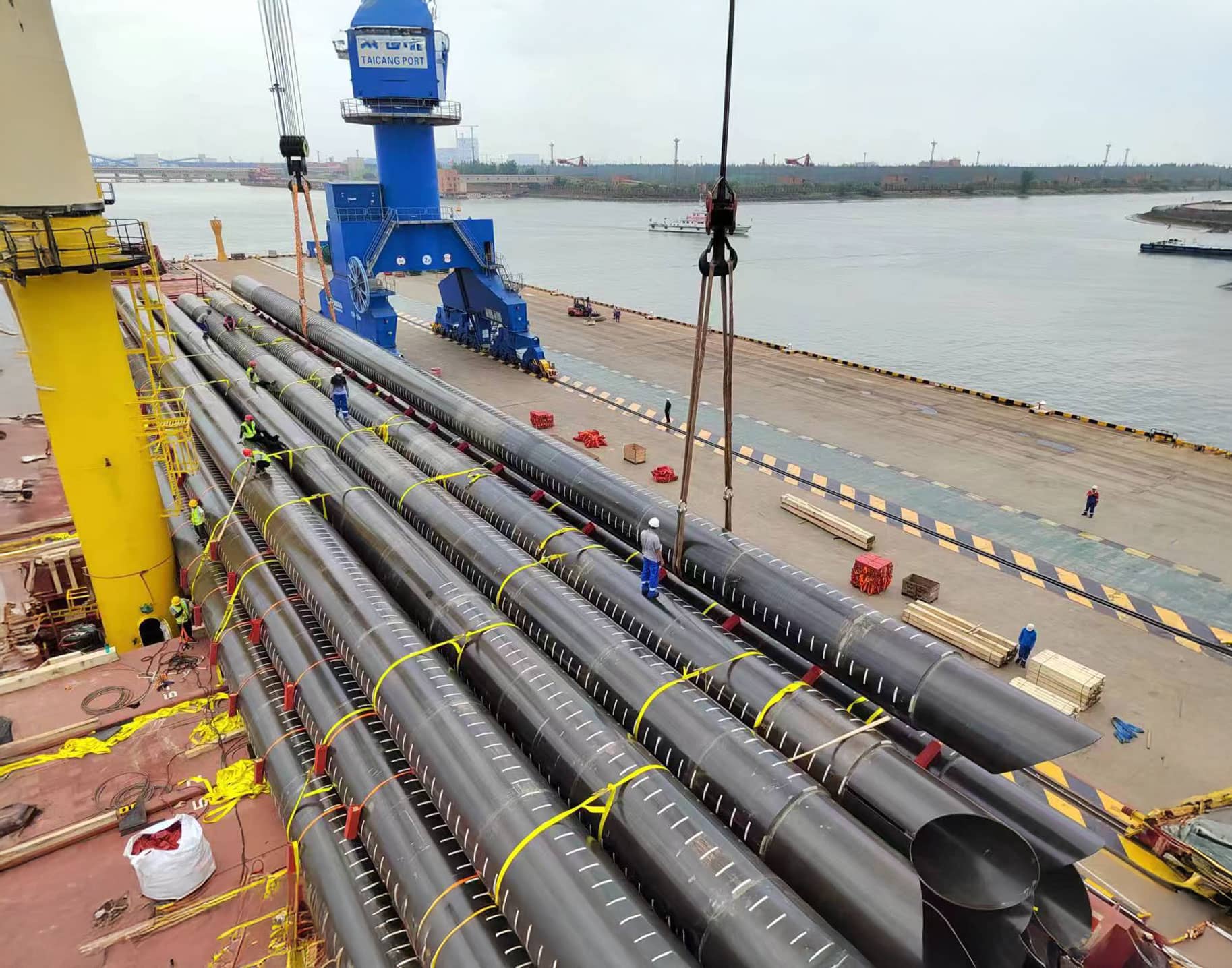 Offshore piles recently supplied by Traxys to a project in the Gulf of Mexico.